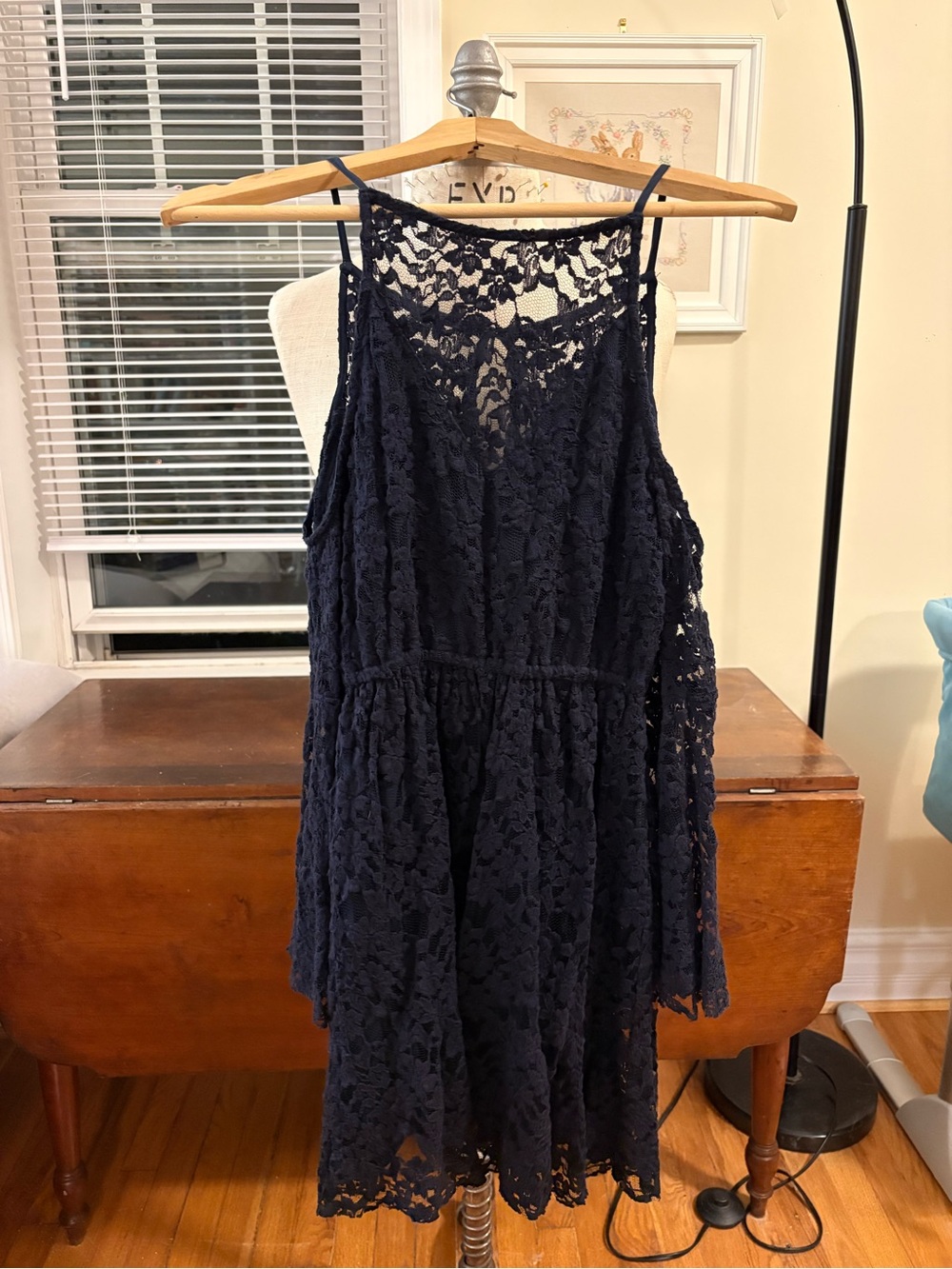 Navy Lace Party Dress with Spaghetti Straps and wavy sleeves